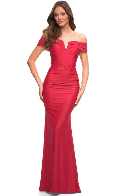 Ball - gown style formal dresses with sequined bodices for promLa Femme - 30582 Off Shoulder Ruched Gown Ball - gown style formal dresses with sequined bodices for promLa Femme - 30582 Off Shoulder Ruched Gown