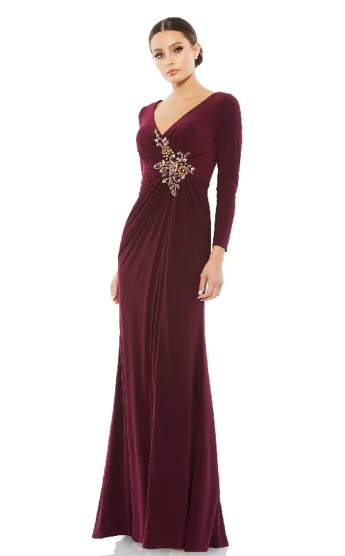 Formal dresses with geometric patterns and metallic accents for a modern formal affairMac Duggal 67848 Dress Formal dresses with geometric patterns and metallic accents for a modern formal affairMac Duggal 67848 Dress
