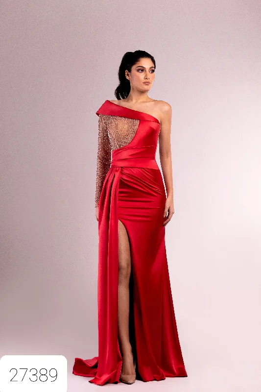Formal dresses with tiered skirts and pearl embellishments for a luxurious feelSara Badr 27389 Formal dresses with tiered skirts and pearl embellishments for a luxurious feelSara Badr 27389